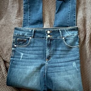 Oh Pomp double button jeans